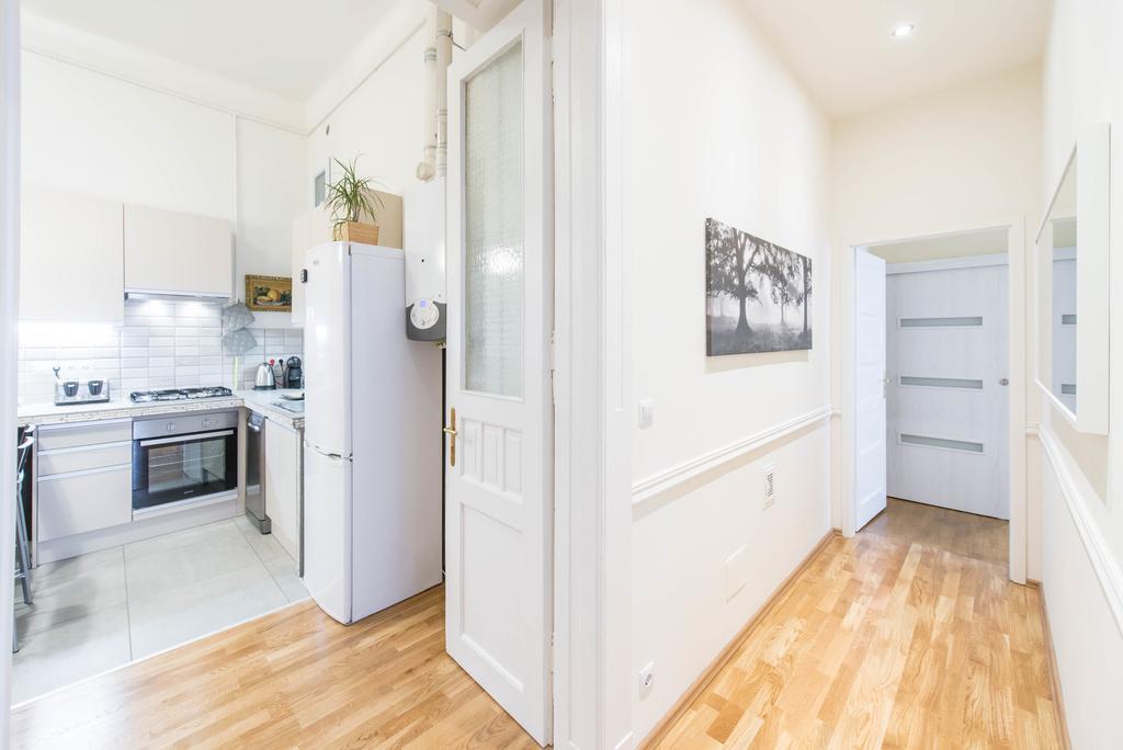 Api Flat Apartment Budapest Ngoại thất bức ảnh