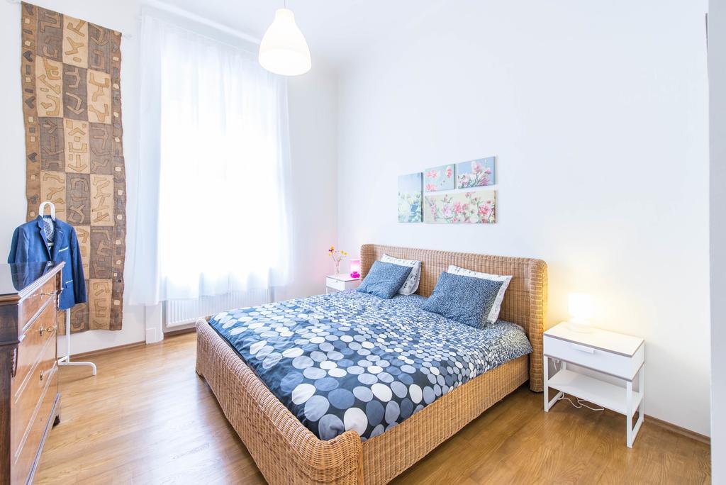 Api Flat Apartment Budapest Ngoại thất bức ảnh
