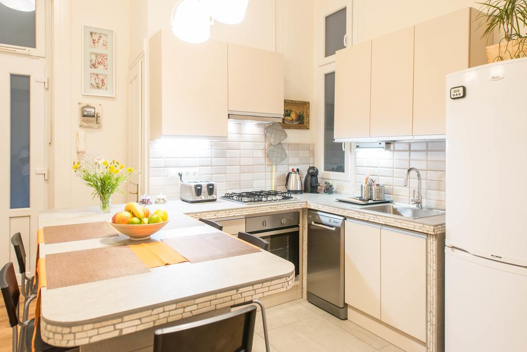 Api Flat Apartment Budapest Ngoại thất bức ảnh